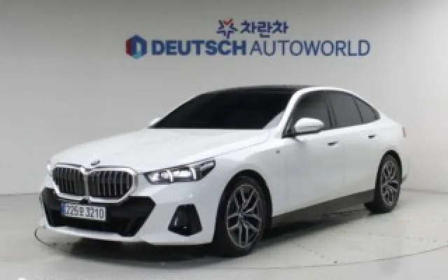 인천중고차거래 5시리즈 (G60) 520i 매물 사진 10 - 2025/01 12,451km