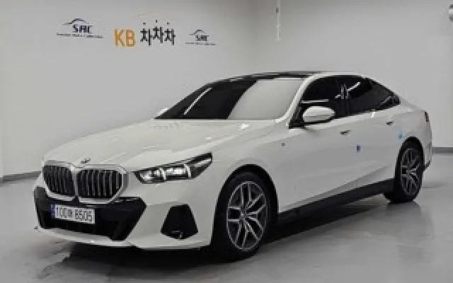인천중고차거래 5시리즈 (G60) 520i 매물 사진 7 - 2024/02 32,490km